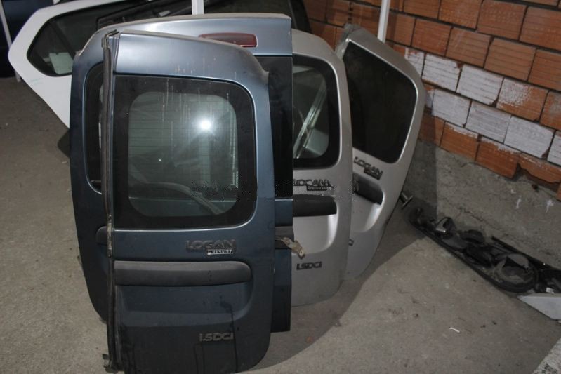 Dacia Lodgy Bagaj Kapağı Çıkma