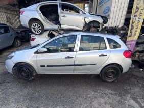 Renaullt Clio 3 GrandTour Çıkma Sol Ön Kapı
