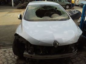 Renault Megane 3 Çıkma Motor Kaputu