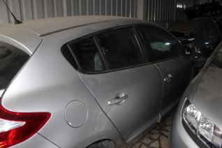 Renault Megane 3 Sağ Arka Kapı Gri Hatasız Çıkma