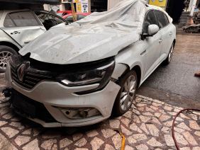 Renault Megane 4 Çıkma Ön Cam Silgi Motoru Mekanızması